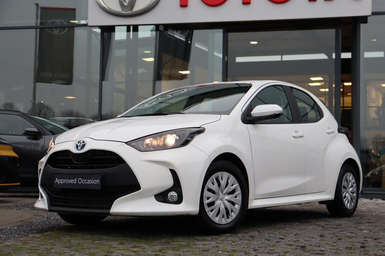 Toyota YARIS 1.5 Hybrid Active Limited, Apple Carplay / Android Auto, Parkeercamera, Navigatie, Adaptieve Cruise Control, Stuurwiel bediening, Navi.