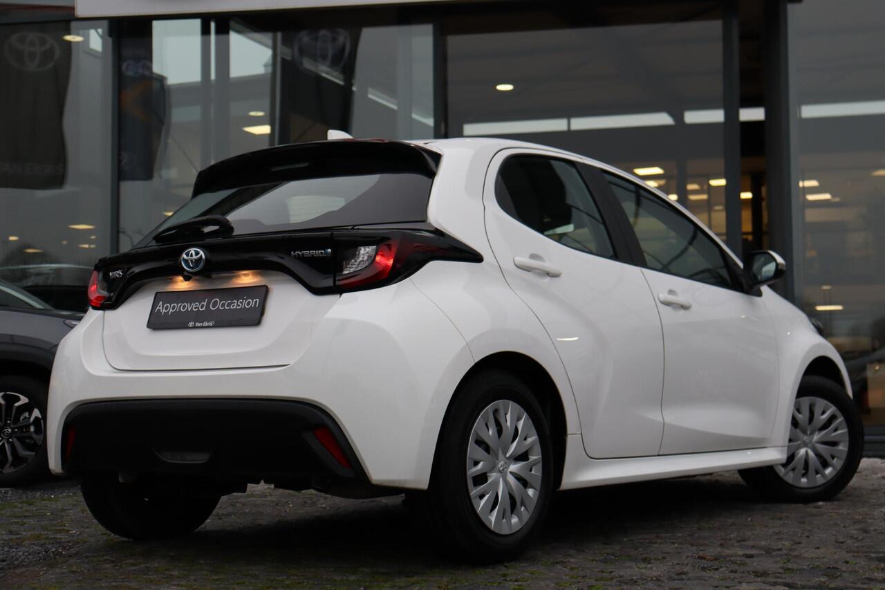 Toyota YARIS 1.5 Hybrid Active Limited, Apple Carplay / Android Auto, Parkeercamera, Navigatie, Adaptieve Cruise Control, Stuurwiel bediening, Navi.