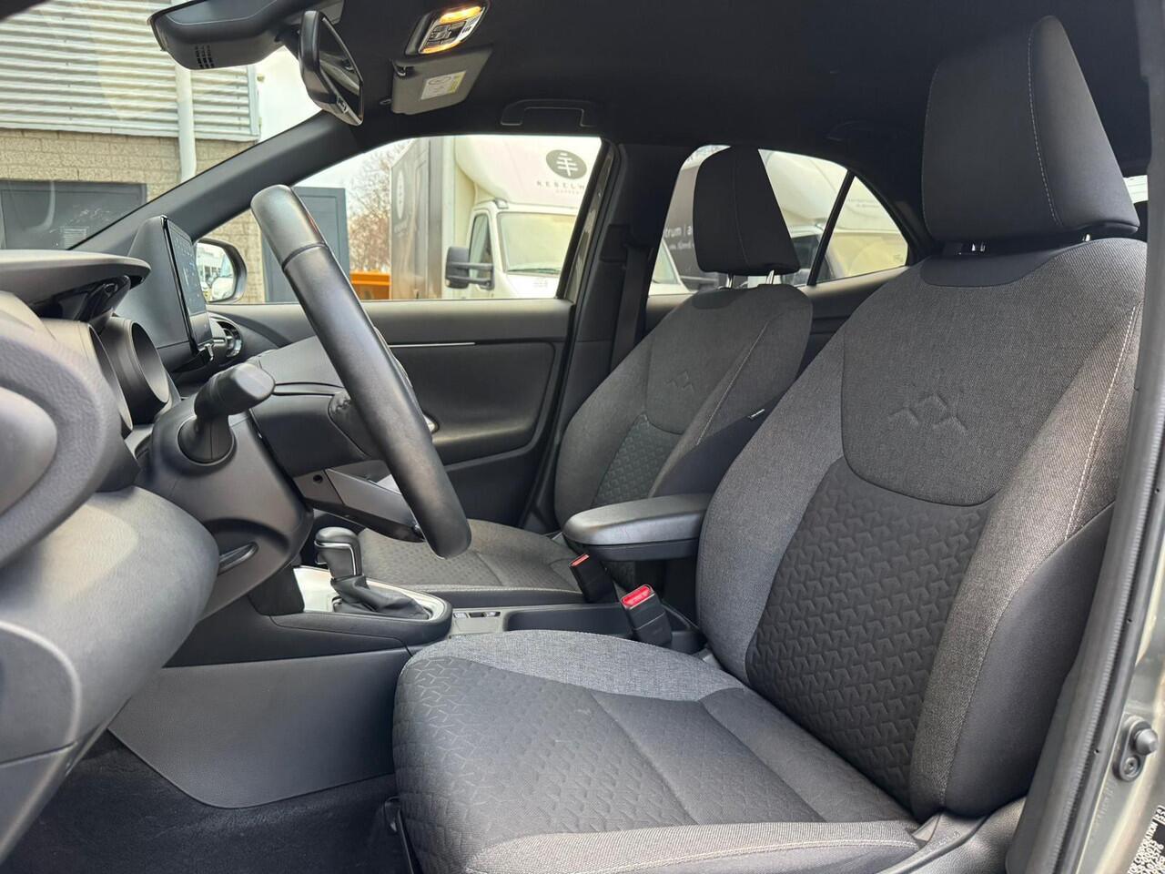 Toyota YARIS Cross 1.5 Hybrid Dynamic |Camera |Keyless |Navi |Carplay