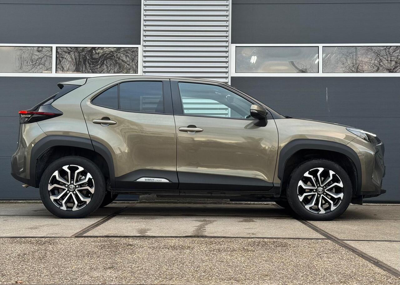 Toyota YARIS Cross 1.5 Hybrid Dynamic |Camera |Keyless |Navi |Carplay