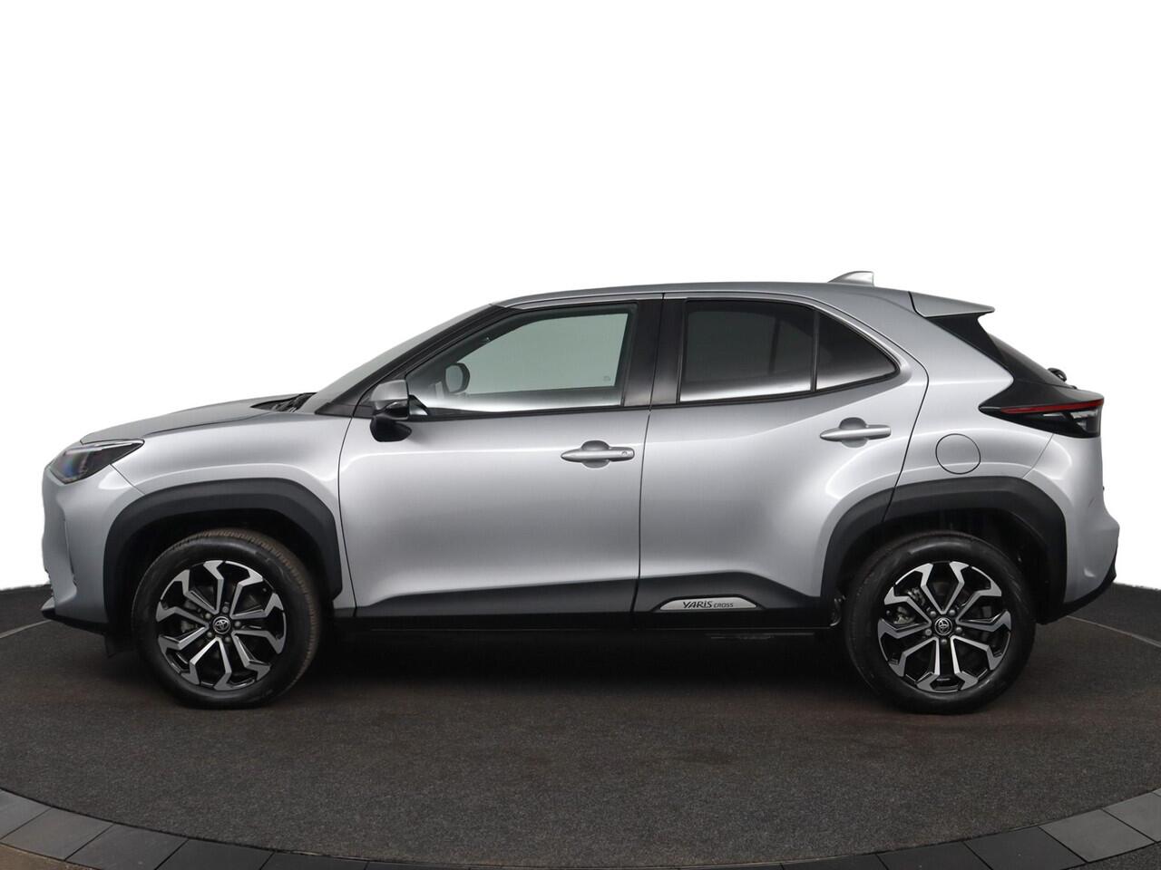 Toyota YARIS Cross 1.5 Hybrid Business Plus | Navigatie | LMV | Climate control |