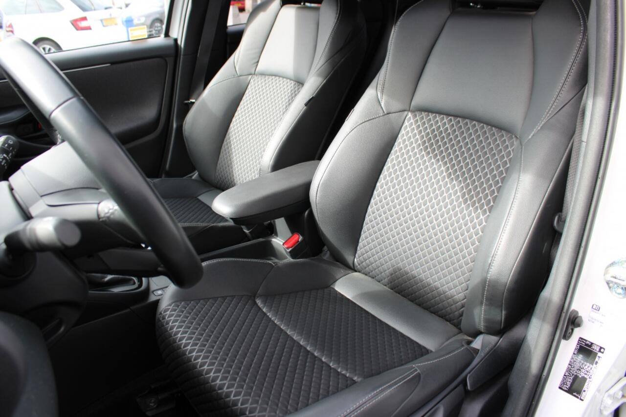 Toyota YARIS 1.5 Hybrid Executive Automaat | Navi | Camera | Clima
