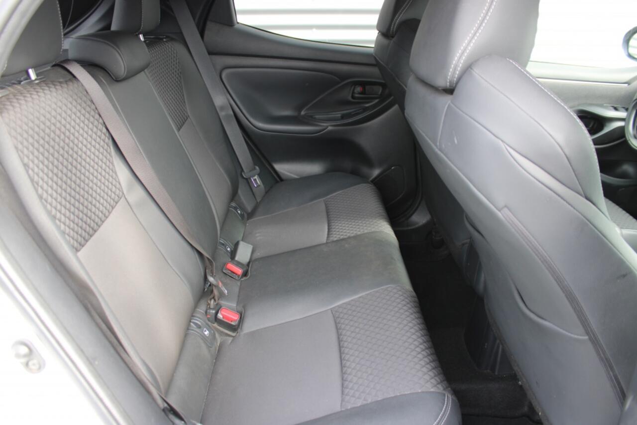 Toyota YARIS 1.5 Hybrid Executive Automaat | Navi | Camera | Clima