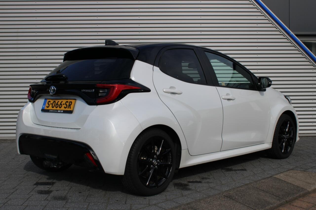 Toyota YARIS 1.5 Hybrid Executive Automaat | Navi | Camera | Clima