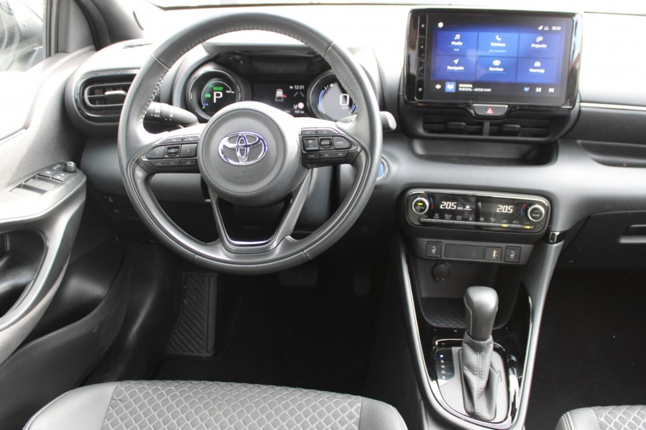 Toyota YARIS 1.5 Hybrid Executive Automaat | Navi | Camera | Clima