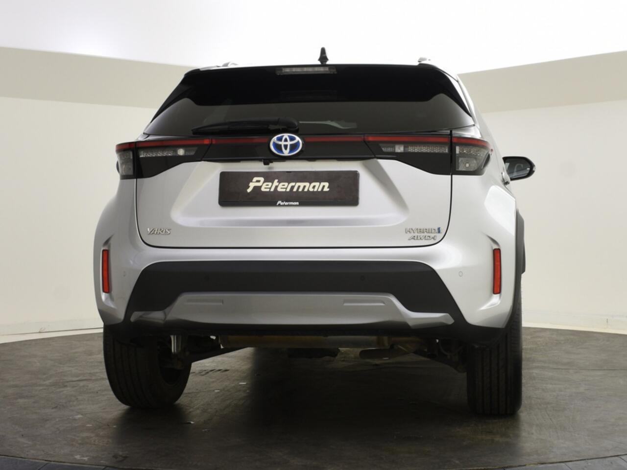 Toyota YARIS Cross 1.5 Hybrid AWD Launch Edition | Leren bekleding | Head-up d. |