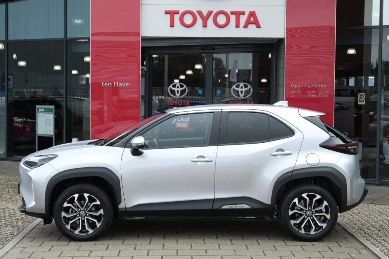 Toyota YARIS Cross 1.5 Hybrid 115 First Edition Automaat | Apple CarPlay & Androi
