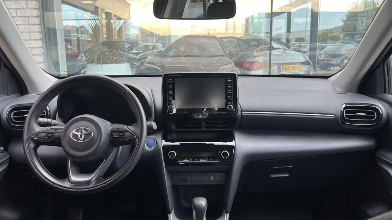Toyota YARIS Cross 1.5 Hybrid Dynamic | Navi | Camera | Cruise