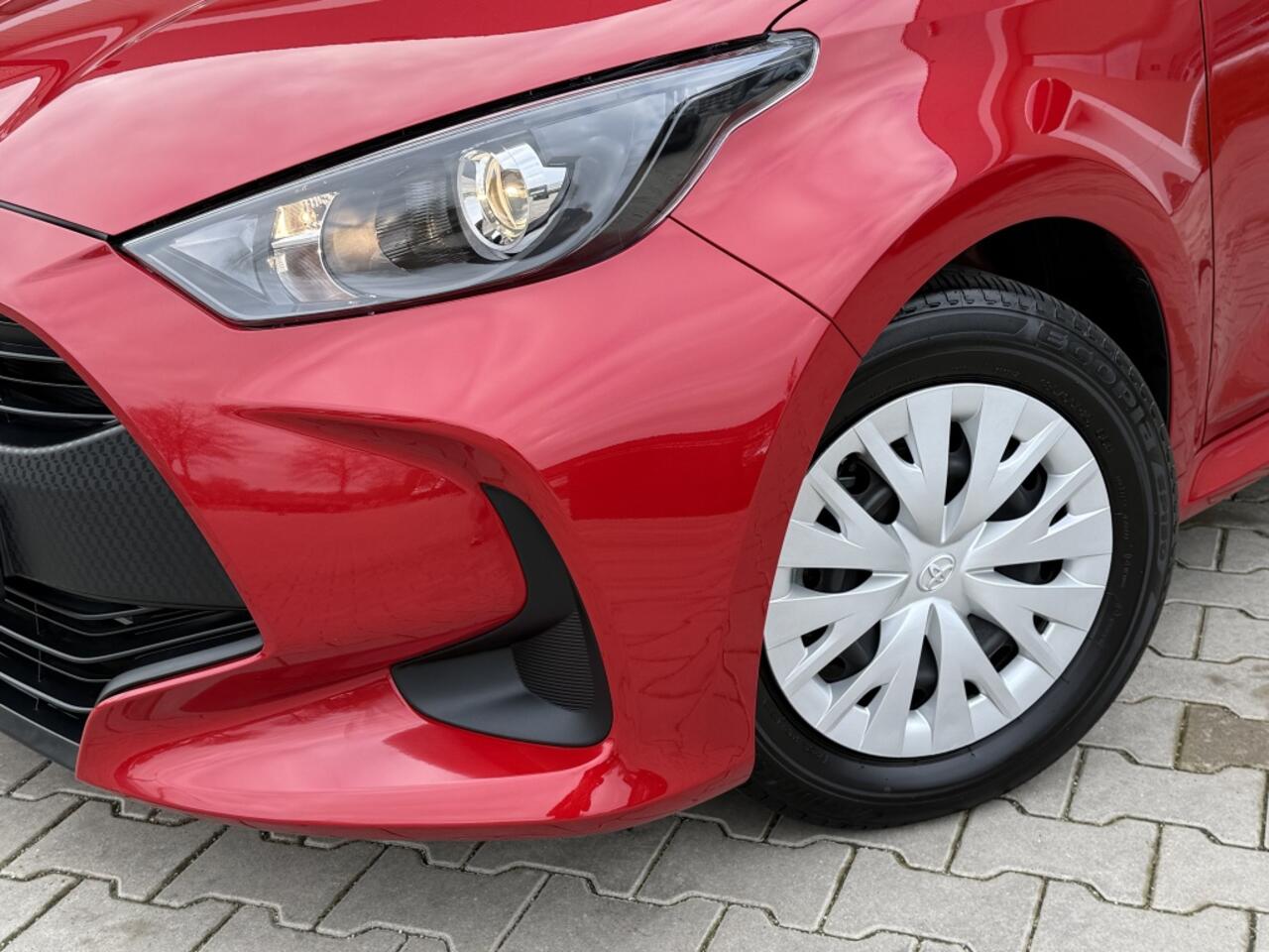 Toyota YARIS 1.5 Hybrid Active | Camera | Climate Control | Carplay