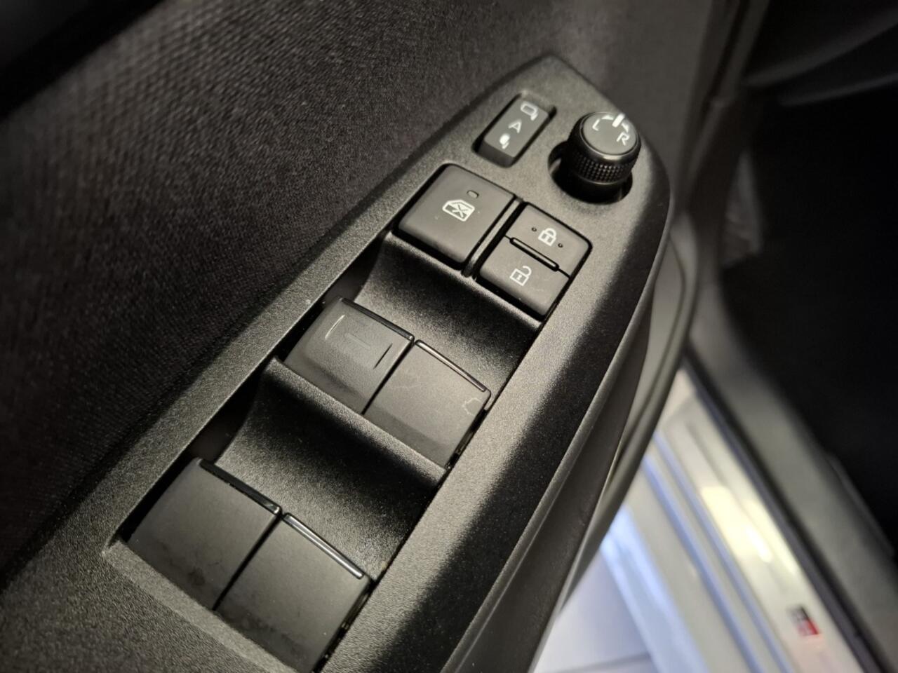 Toyota YARIS 1.5 Hyb. GR Sport, NL auto !! 12 maanden Bovag garantie, 116PK