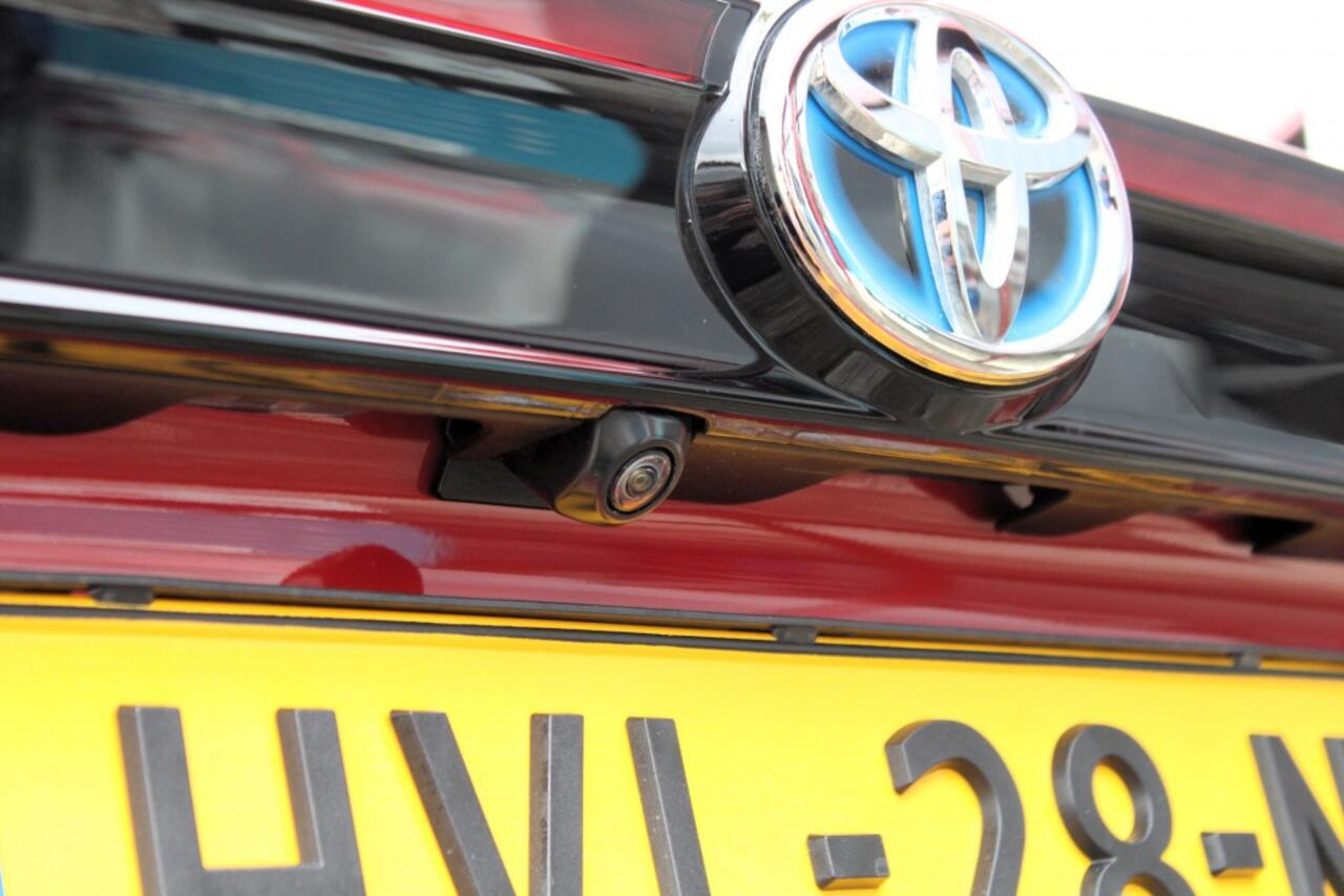 Toyota YARIS Cross 1.5 Hybrid | Elek A-Klep | 360 Cam | Stuur + Stoel verwarming