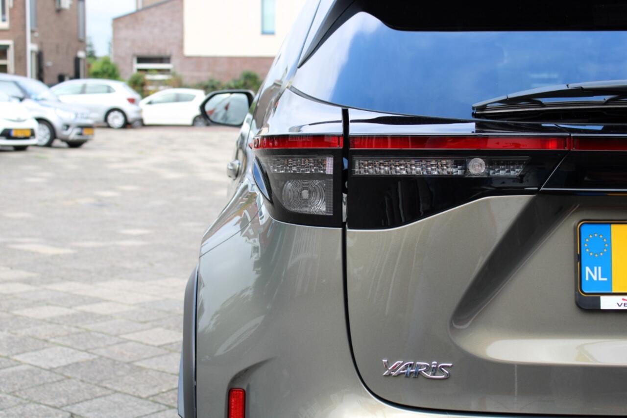 Toyota YARIS Cross 1.5 Hybrid Team Player