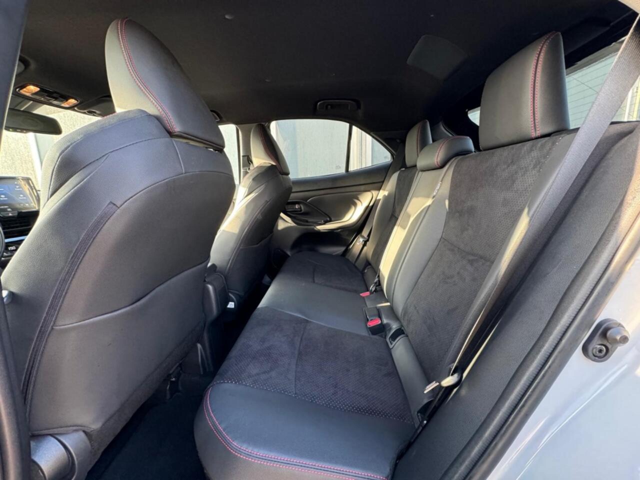 Toyota YARIS Cross 1.5 Hybrid FWD GR Sport | ACC | JBL | Camera | Trekhaak