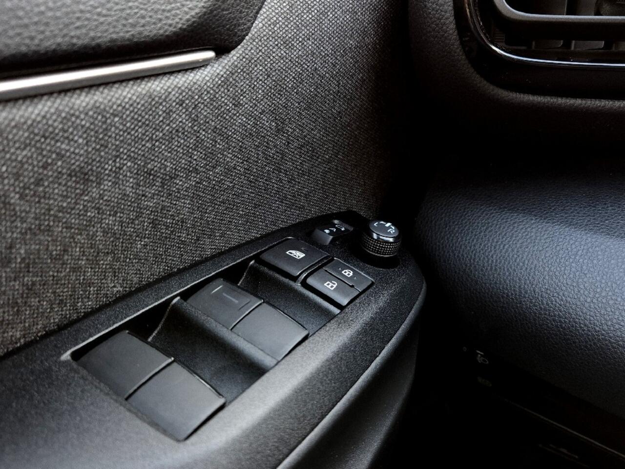 Toyota YARIS 1.5 Hybrid Automaat Executive | Half leder | Camera