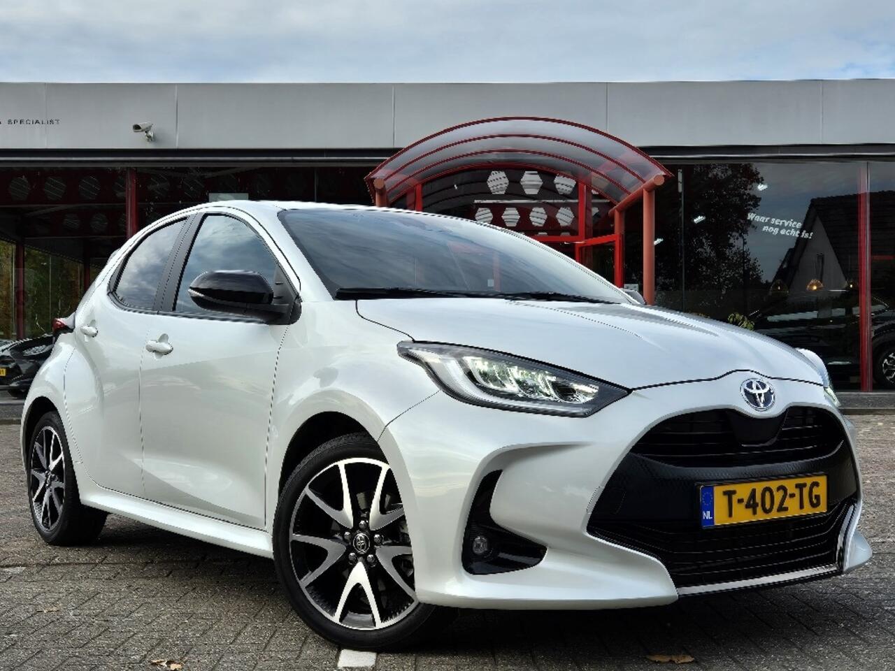 Toyota YARIS 1.5 Hybrid Automaat Executive | Half leder | Camera