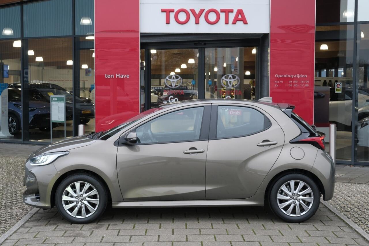 Toyota YARIS 1.5 Hybrid 115 Dynamic Automaat | Winter pack | Apple CarPlay &