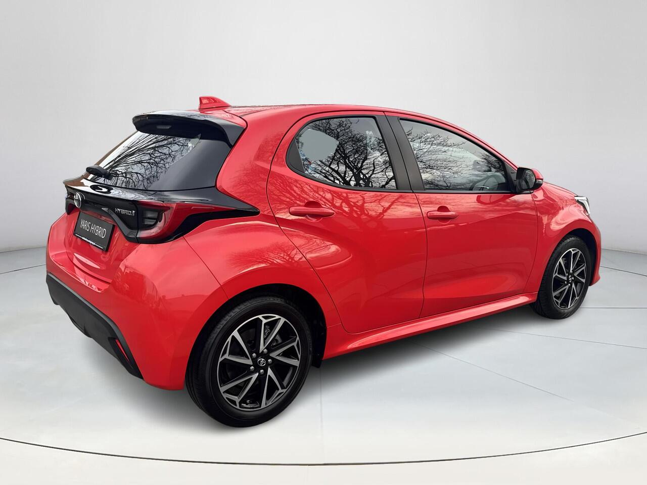 Toyota YARIS 1.5 Hybrid Dynamic | 06-10141018 Voor meer informatie