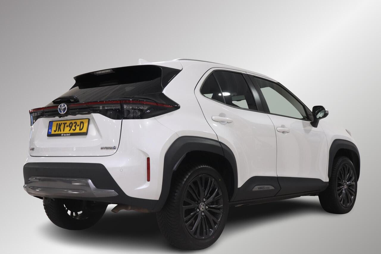 Toyota YARIS Cross 1.5 Hybrid Adventure, HUD, BSM, Parkeersensoren Apple Carplay, Android auto, DAB, Navi