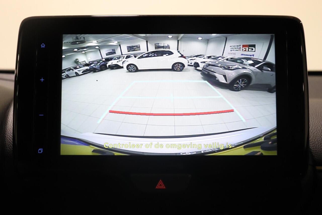 Toyota YARIS Cross 1.5 Hybrid Adventure, HUD, BSM, Parkeersensoren Apple Carplay, Android auto, DAB, Navi