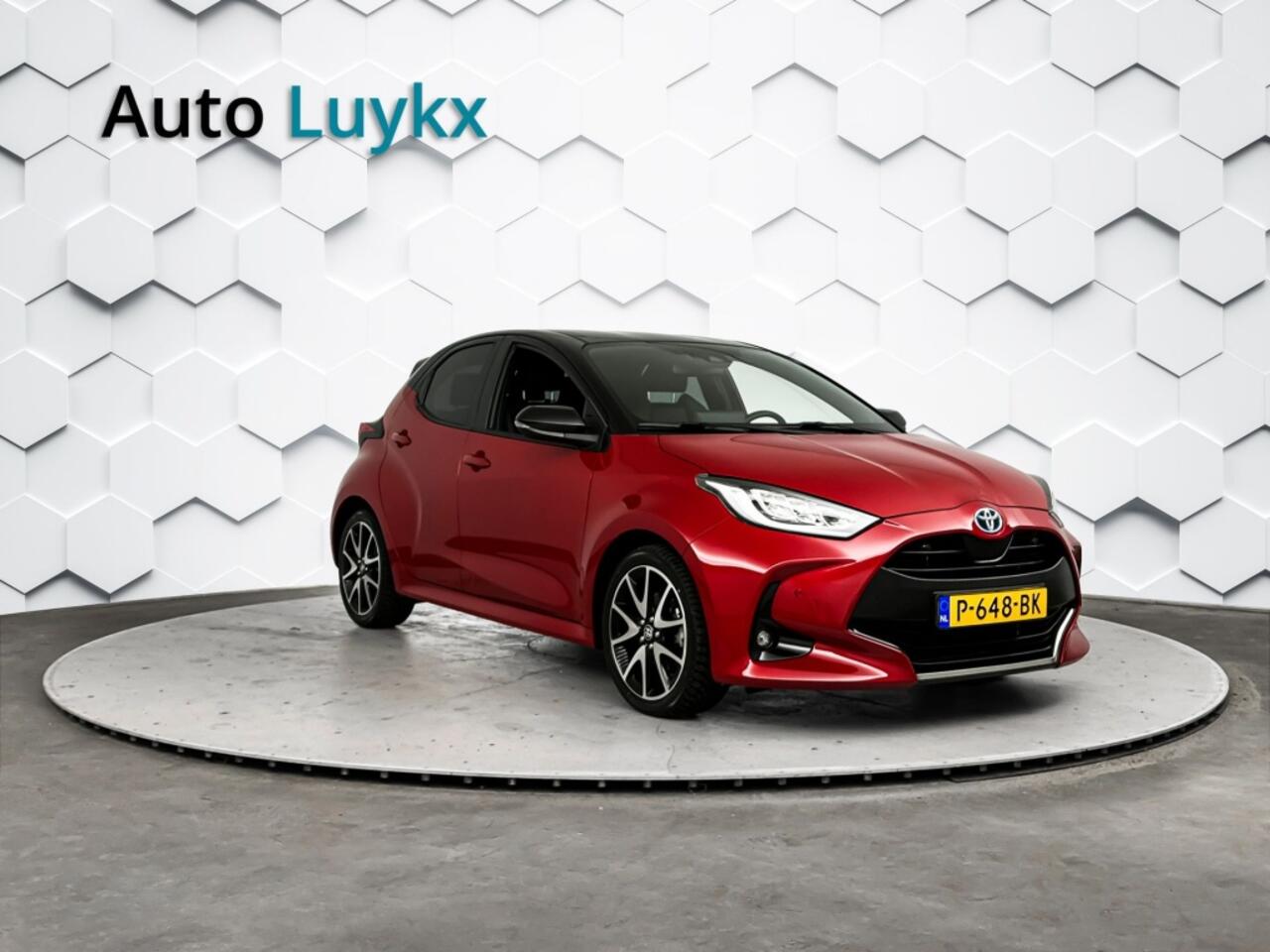 Toyota YARIS 1.5 Hybrid Executive Automaat | Lederen Bekleding | 17'' L.M. Velgen | Adaptieve Cruise Control