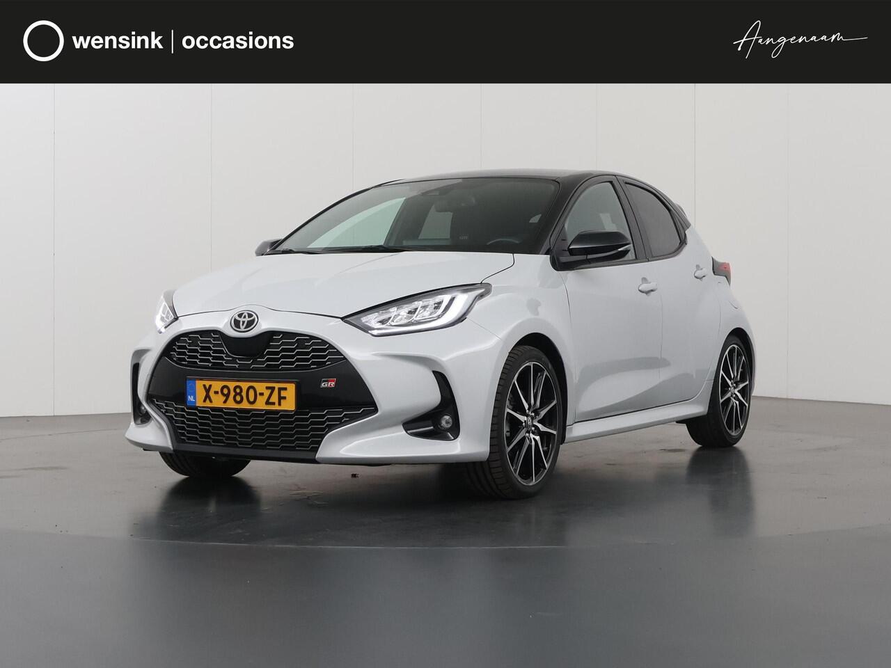 Toyota YARIS 1.5 Hybrid GR Sport | Navigatie | Parkeercamera | Stoelverwarming | HUD | Keyless Entry/Go | Apple Carplay/Android Auto |