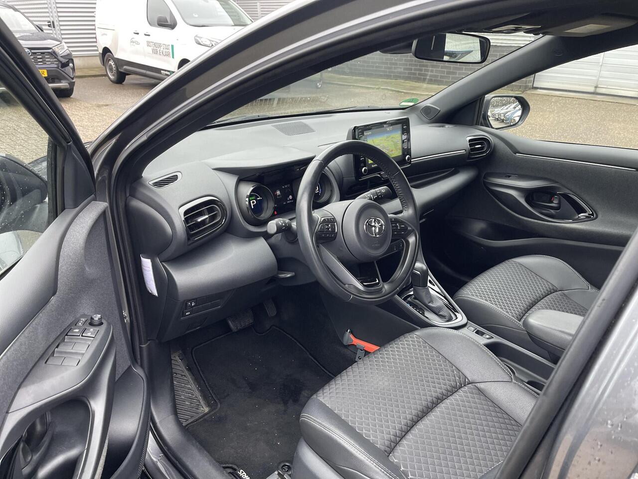 Toyota YARIS 1.5 Hybrid Executive