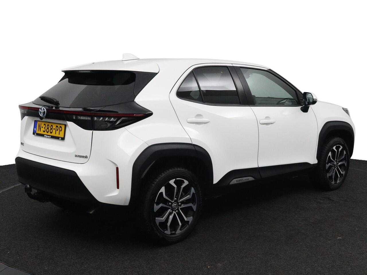 Toyota YARIS Cross 1.5 Hybrid First Edition | Trekhaak | Keyless Entry | DAB | Navigatie |