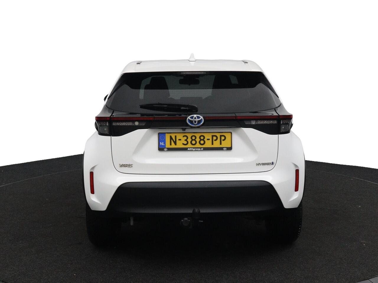 Toyota YARIS Cross 1.5 Hybrid First Edition | Trekhaak | Keyless Entry | DAB | Navigatie |