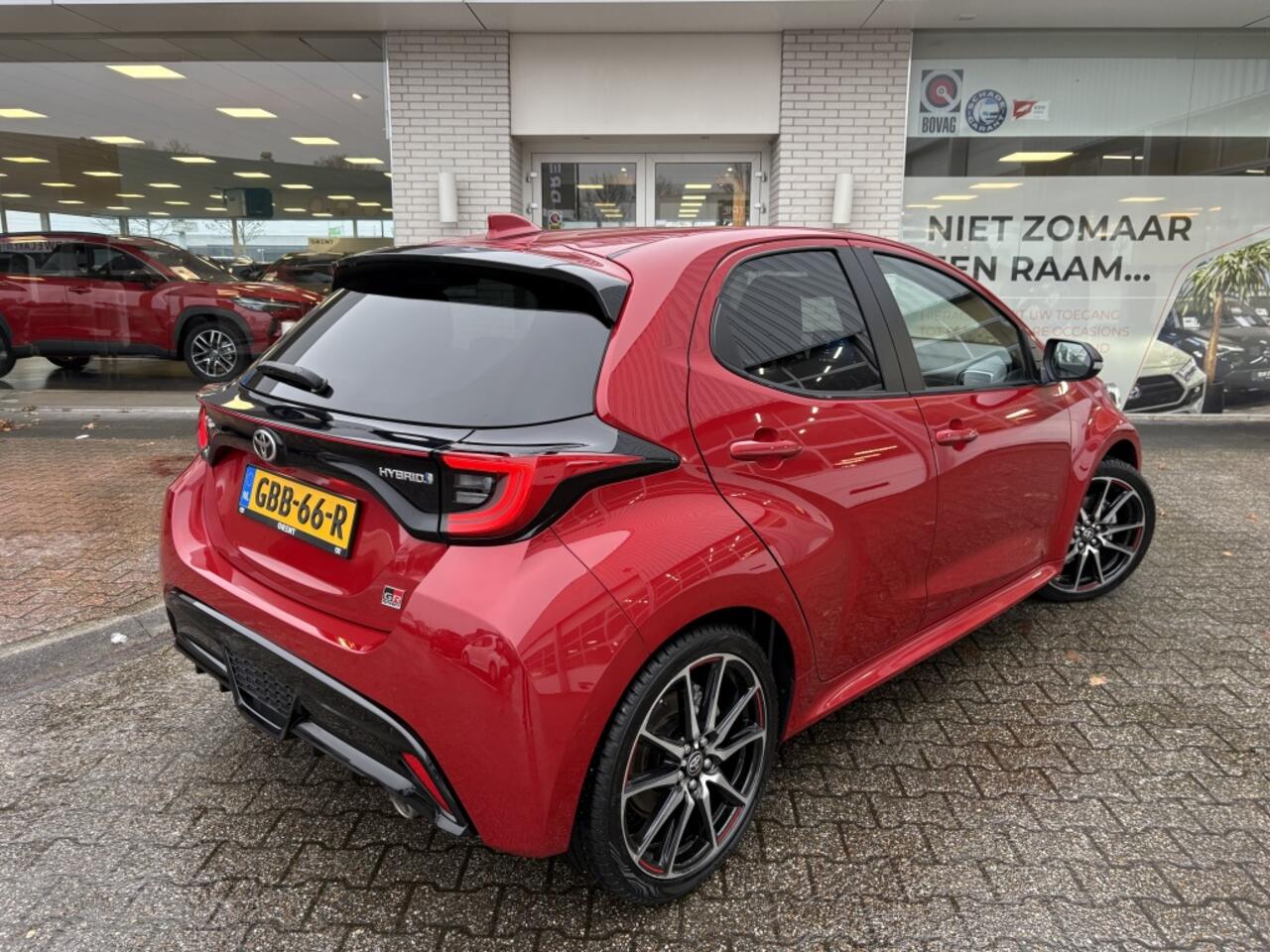 Toyota YARIS 1.5 Hybrid GR Sport | Stuur + Stoelverwarming | Navigatie |