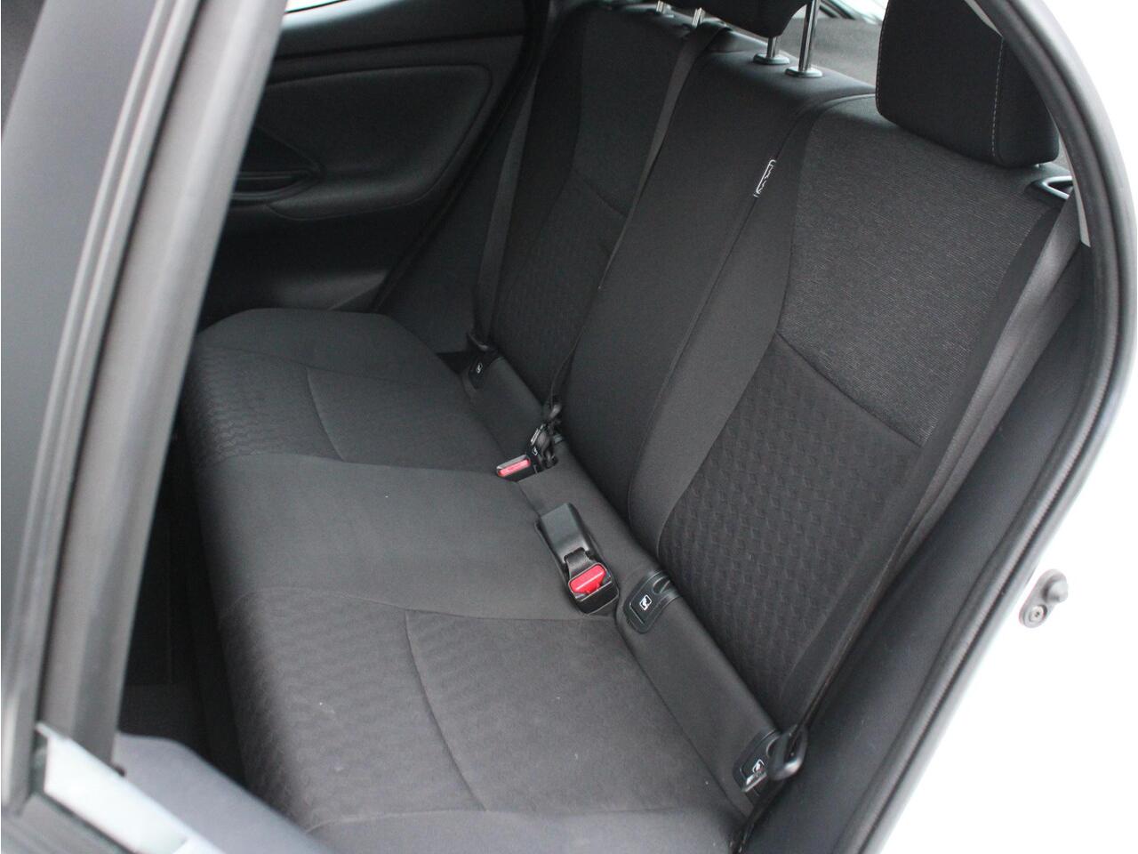 Toyota YARIS 1.5 Hybrid TeamNL Automaat, Cruise en Climate Control, Carplay/Android Auto