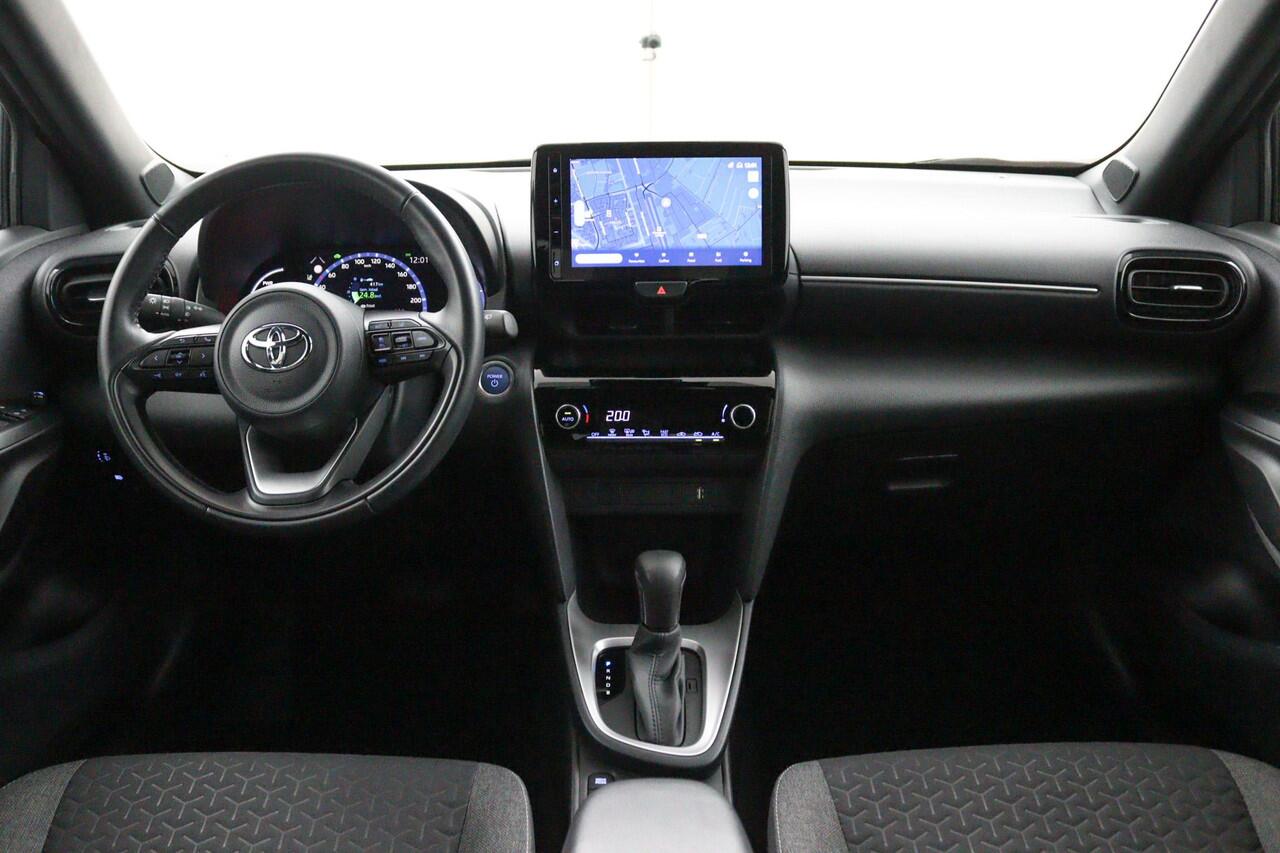 Toyota YARIS Cross 1.5 Hybrid Dynamic | Navigatie | Led Verlichting | Privacy Glas | Keyless Entry |