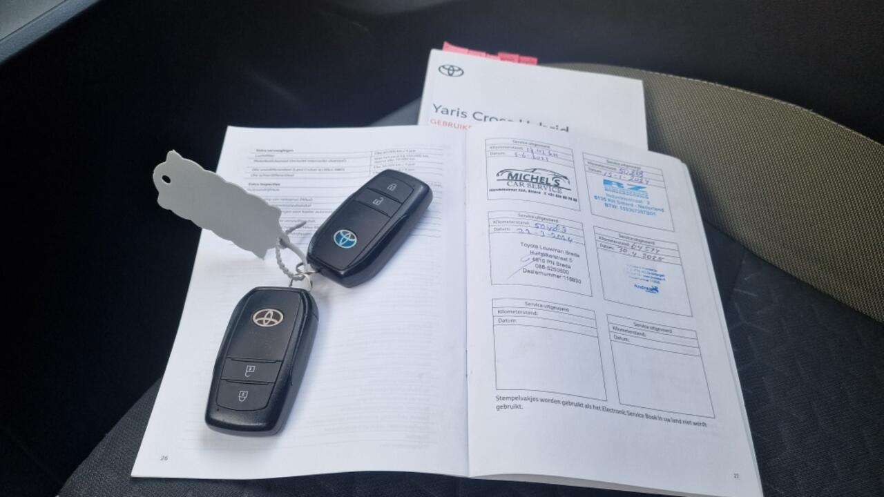 Toyota YARIS Cross 1.5 Hybrid Explore, Stoelverwarming, NL Auto