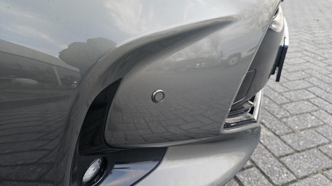 Toyota YARIS 1.5 Hybride Executive NLauto | All-in | zomer / winter | Dealero