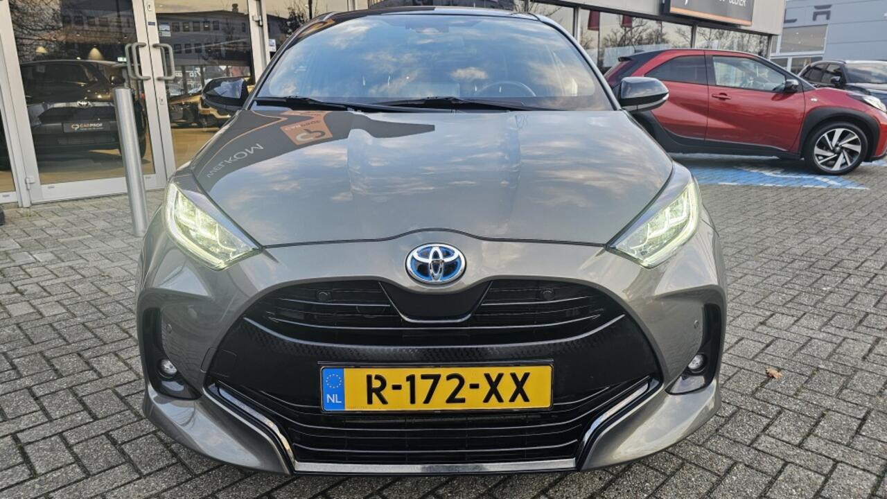 Toyota YARIS 1.5 Hybride Executive NLauto | All-in | zomer / winter | Dealero