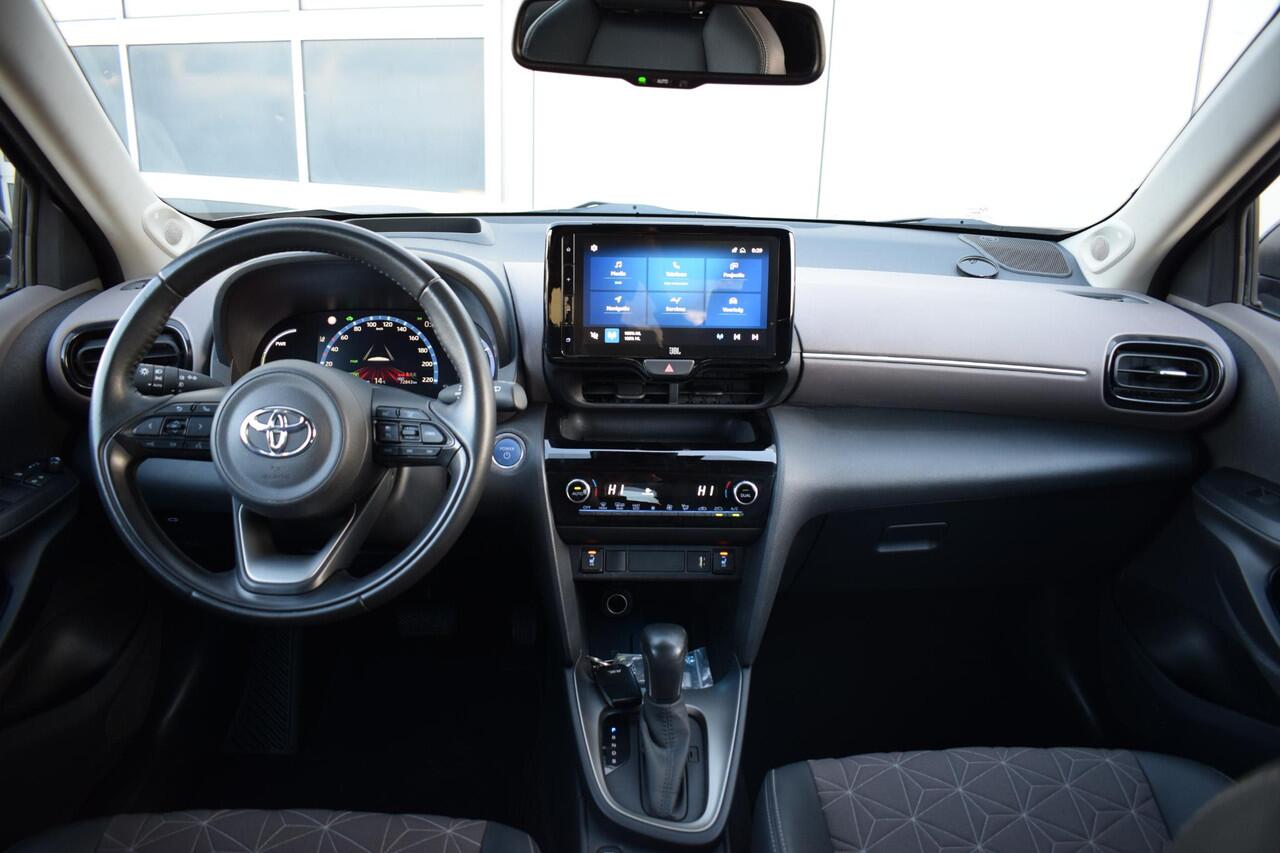 Toyota YARIS Cross 1.5 Hybrid Executive | Two Tone | Apple CarPlay | Half Leer | Stoelverwarming