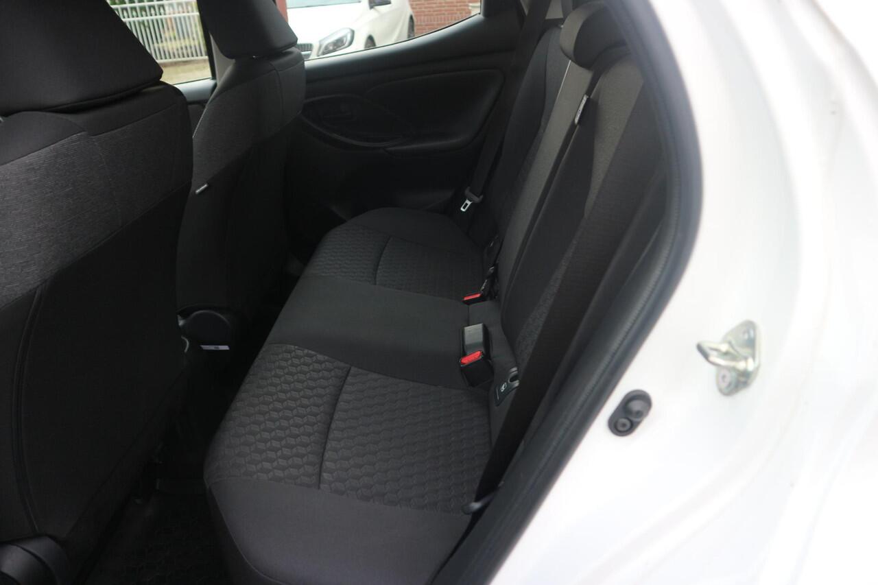 Toyota YARIS 1.5 VVT-i Active Automaat