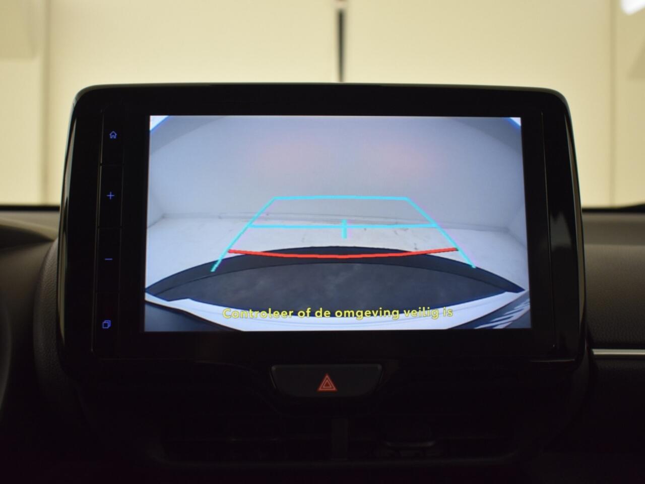 Toyota YARIS Cross 1.5 Hybrid Dynamic | Parkeersensoren V+A | Stoelverwarming