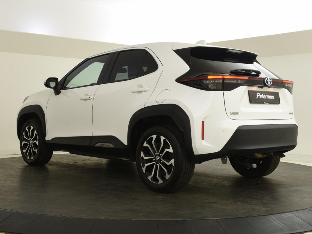 Toyota YARIS Cross 1.5 Hybrid Dynamic | Parkeersensoren V+A | Stoelverwarming