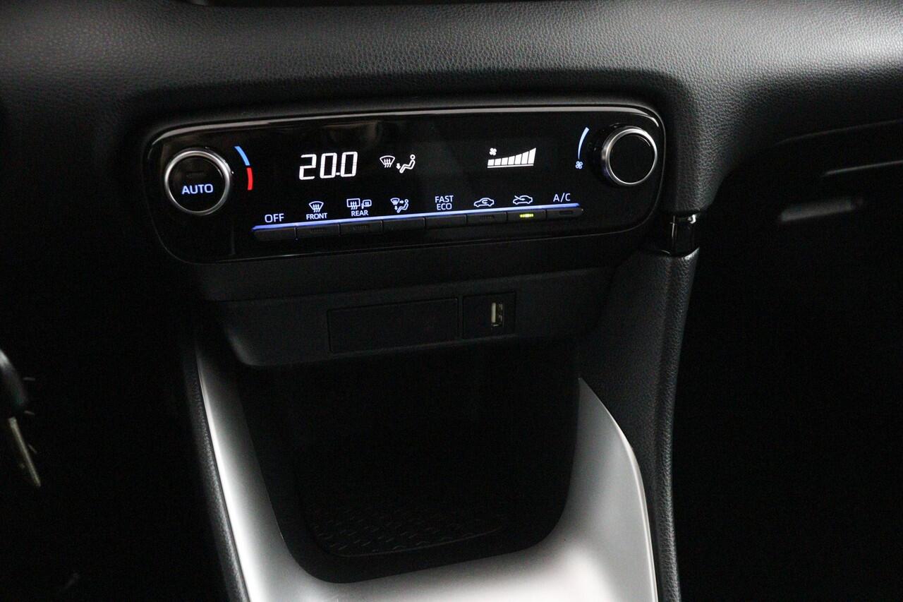 Toyota YARIS 1.5 Hybrid Dynamic | Apple Carplay/Android Aut | all seasons banden |