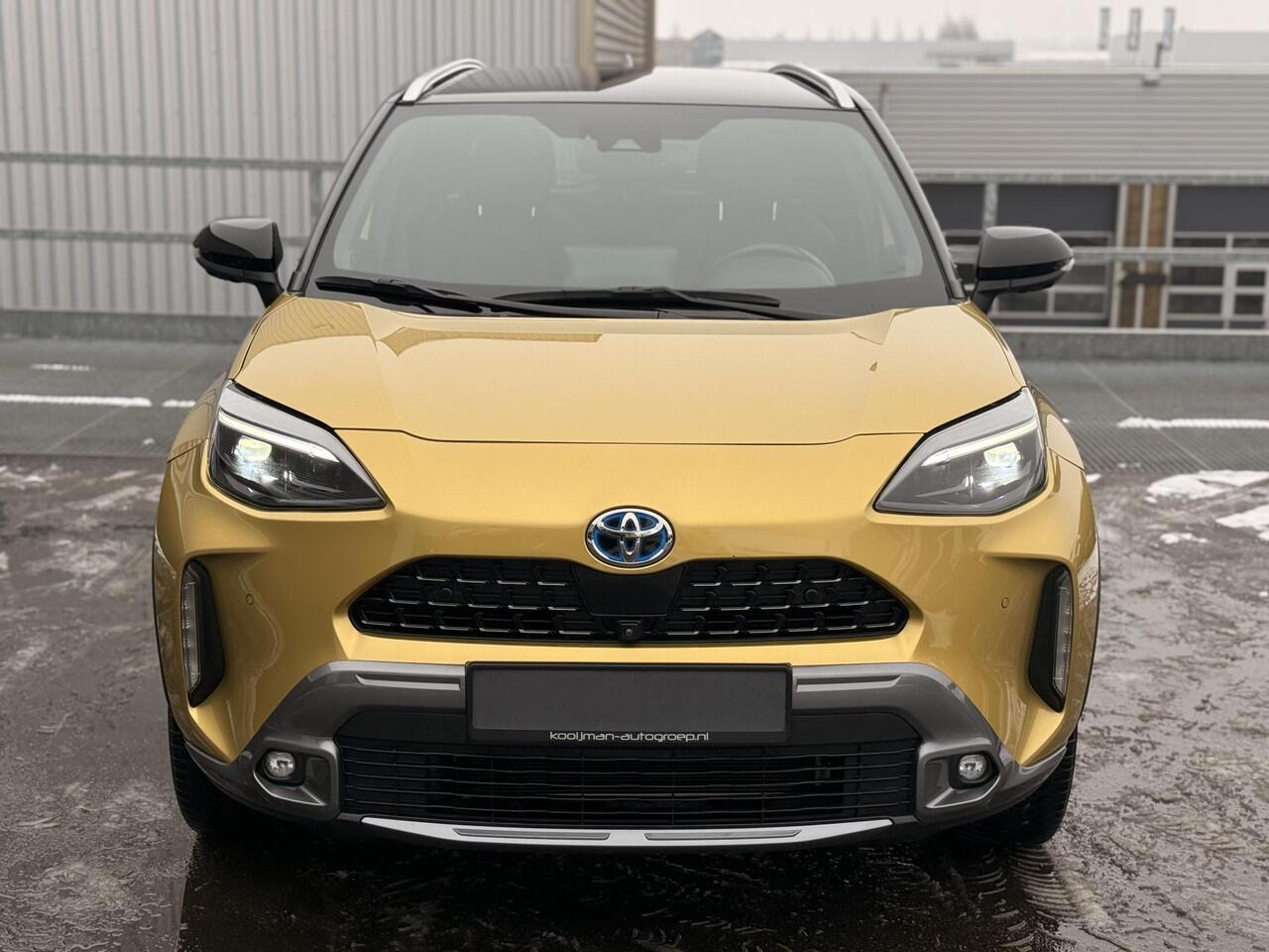 Toyota YARIS Cross 1.5 Hybrid Launch Edition AWD Panoramadak, Rondom camera, Lederen interieur, Stoelverwarming, Dodehoekdetectie, JBL, HUD, AppleCarplay AndroidAuto, LM velgen