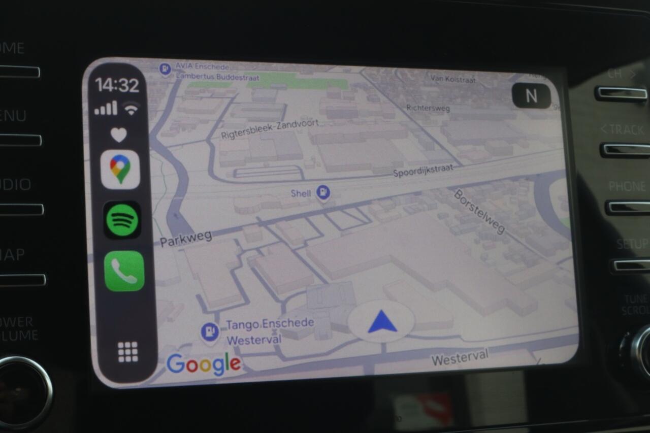 Toyota YARIS 1.5 Hybid Dynamic Keyless | Stoelverwarming | AllSeasons