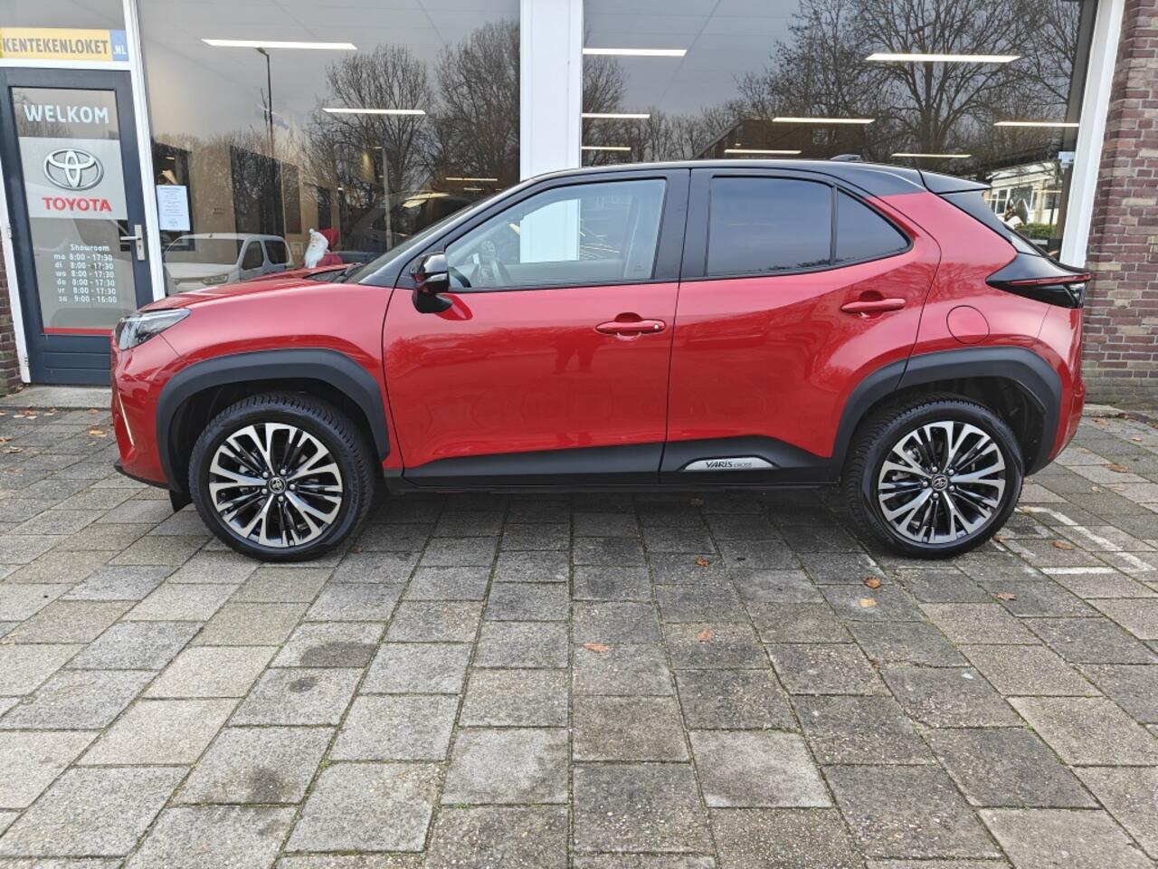 Toyota YARIS Cross Hybrid AWD-i Elegant