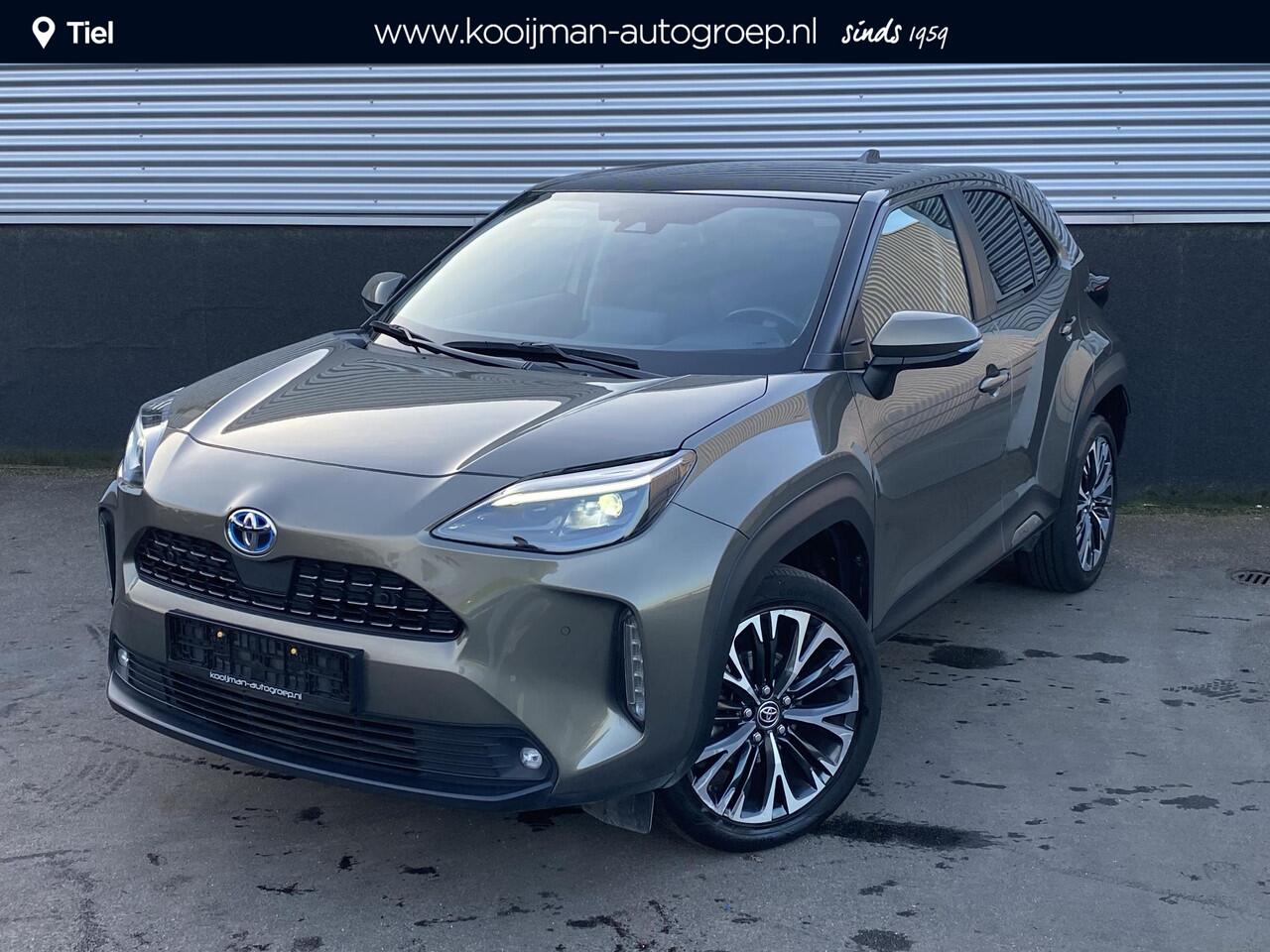 Toyota YARIS Cross 1.5 Hybrid Executive Panoramadak, Parkeersensoren voor + achter, Stoelverwarming, LED, Smart Key, LMV