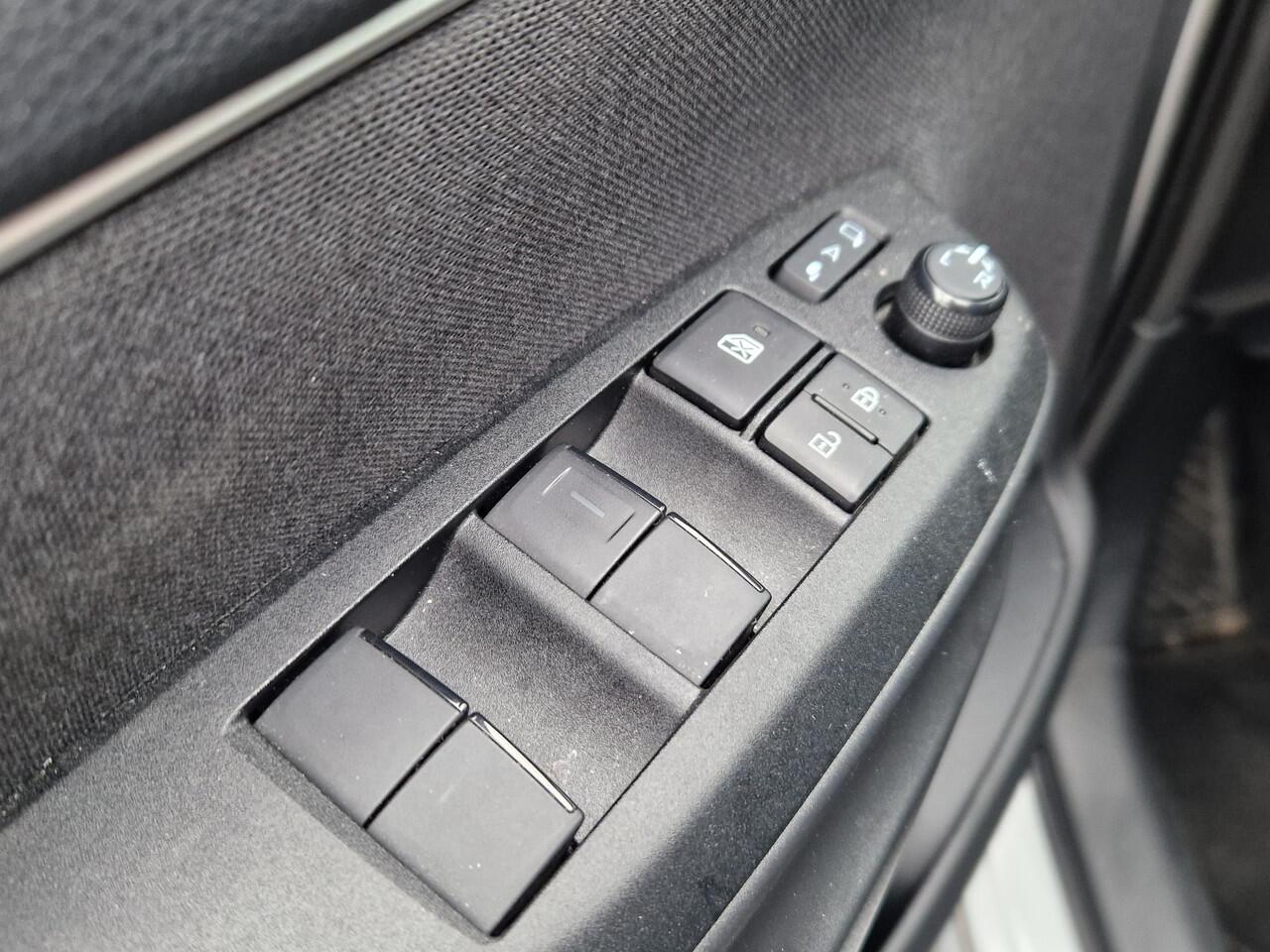 Toyota YARIS 1.5 Hybrid Executive