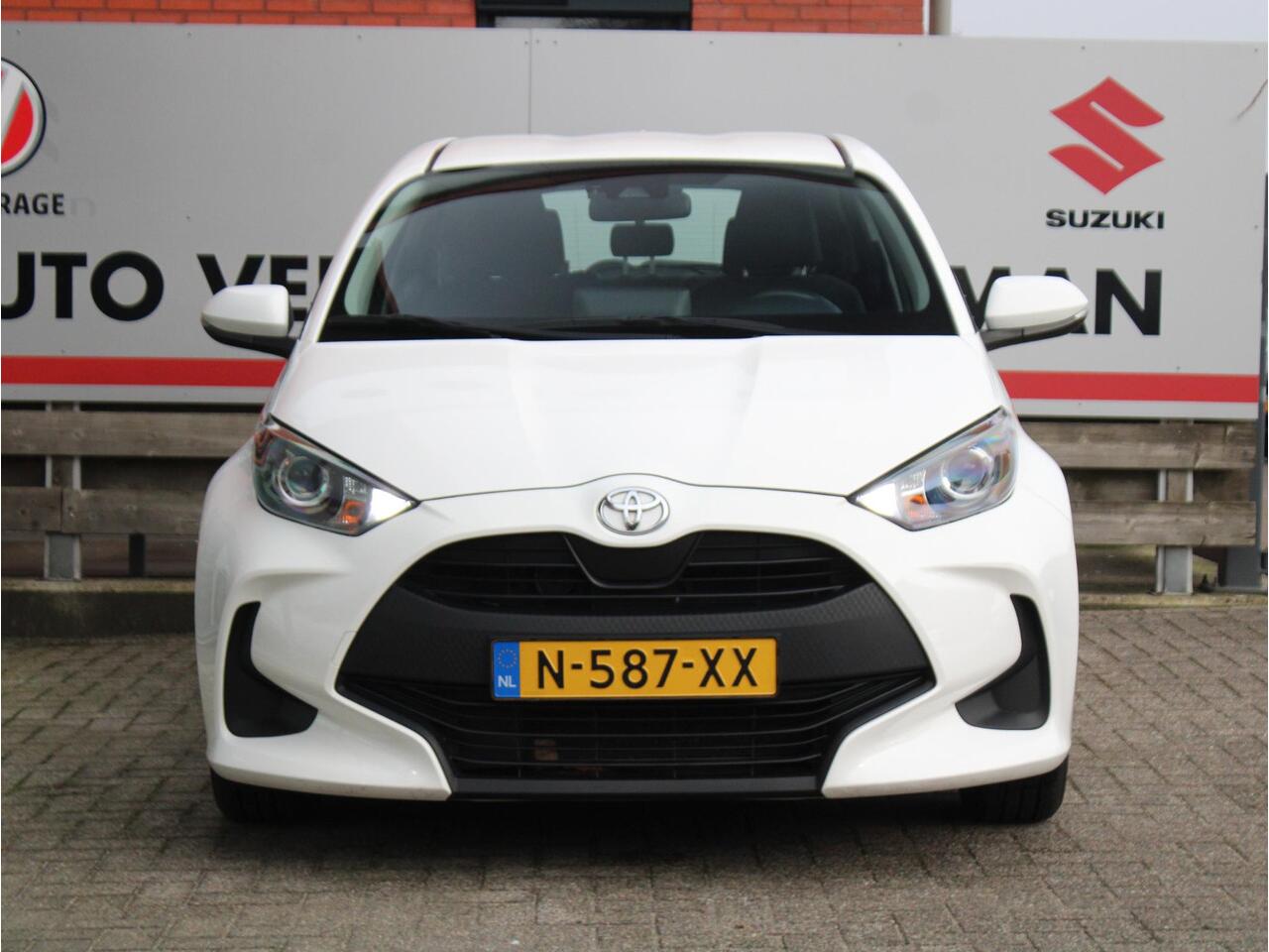 Toyota YARIS 1.0 VVT-i Active Achteruitrijcamera, Cruise Control Adaptief, Apple Carplay/Android Auto