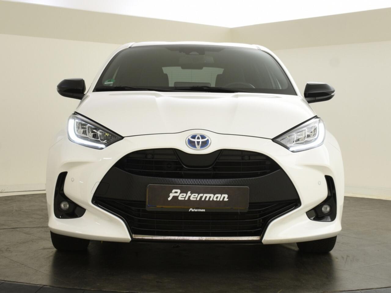 Toyota YARIS 1.5 Hybrid Executive | BSM | Parkeersensoren V + A