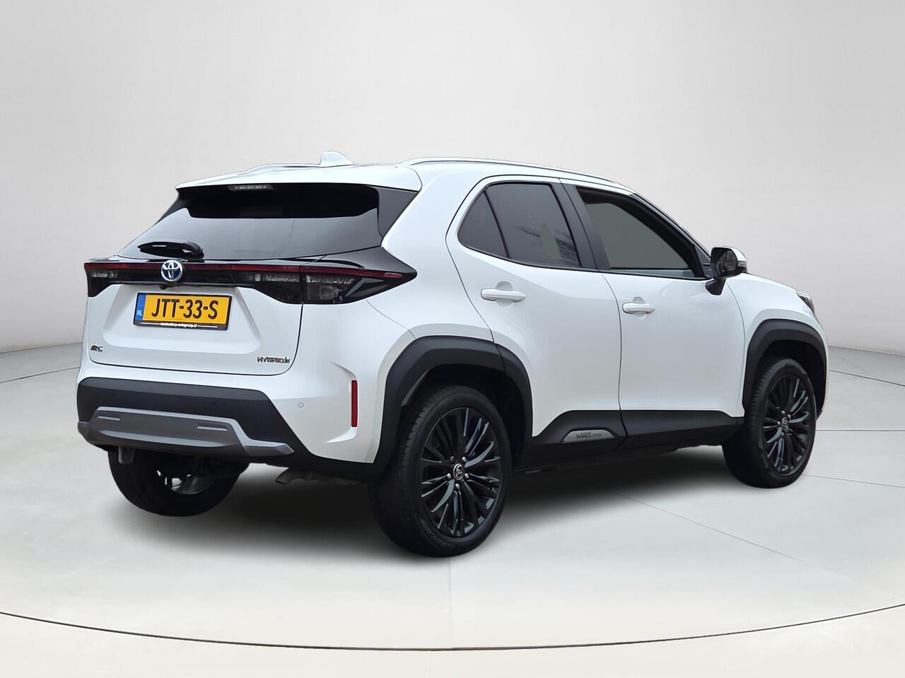 Toyota YARIS Cross 1.5 Hybrid Adventure | Panorama | Apple CarPlay | Rijklaar incl. garantie |