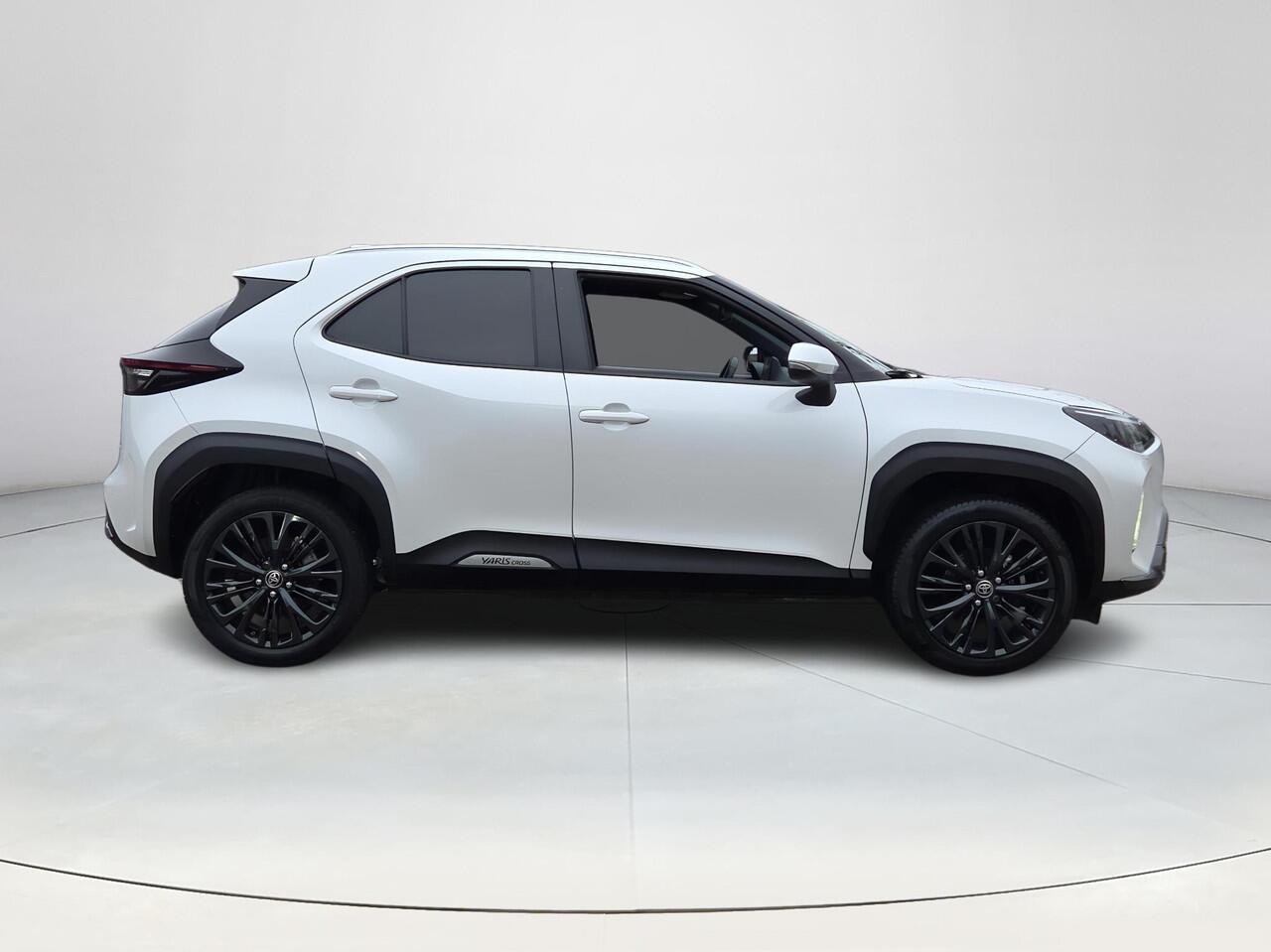 Toyota YARIS Cross 1.5 Hybrid Adventure | Panorama | Apple CarPlay | Rijklaar incl. garantie |