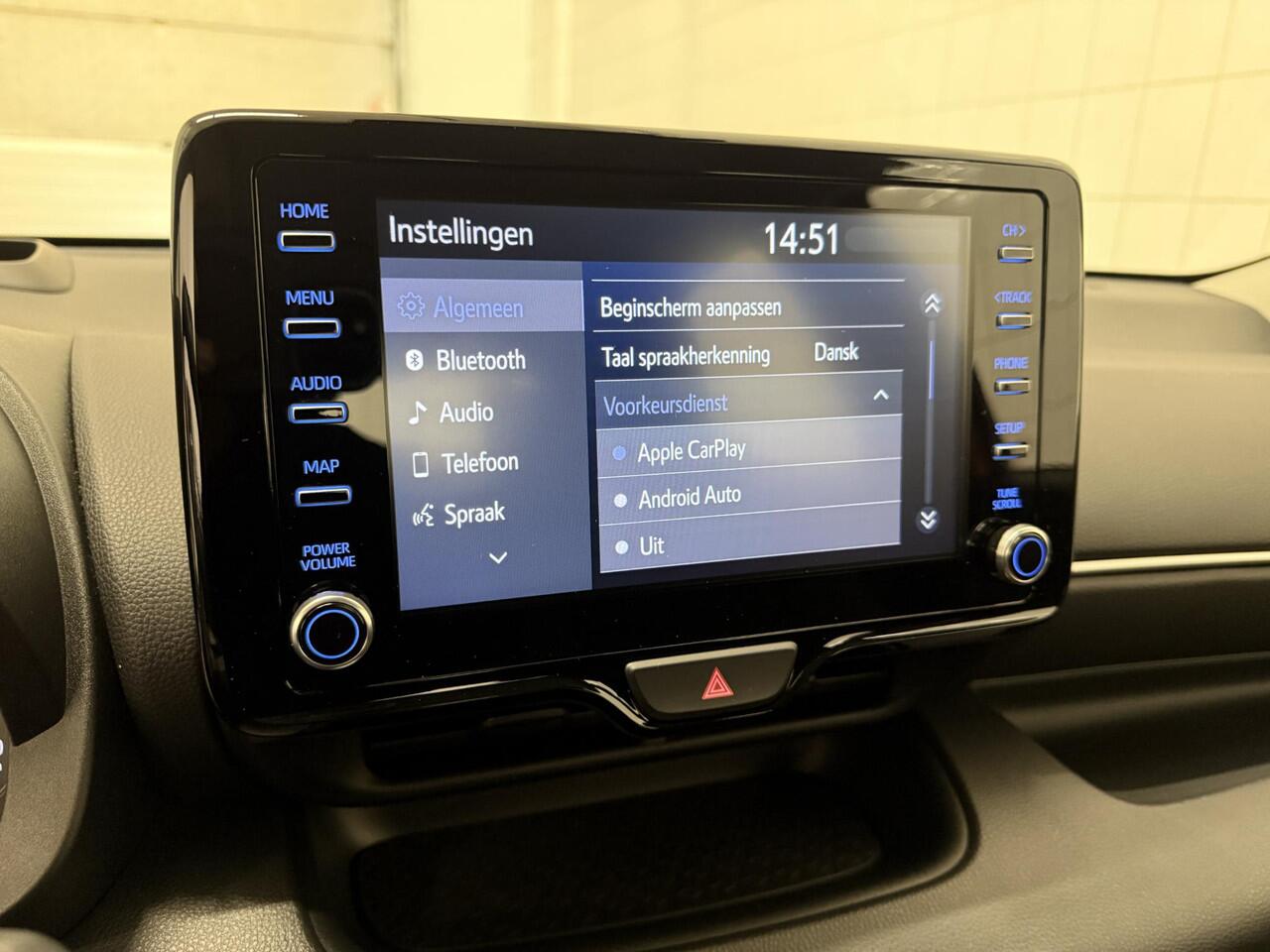 Toyota YARIS 1.5 Hybrid Head-up / Stuur & Stoelverwarming / Carplay / Camera