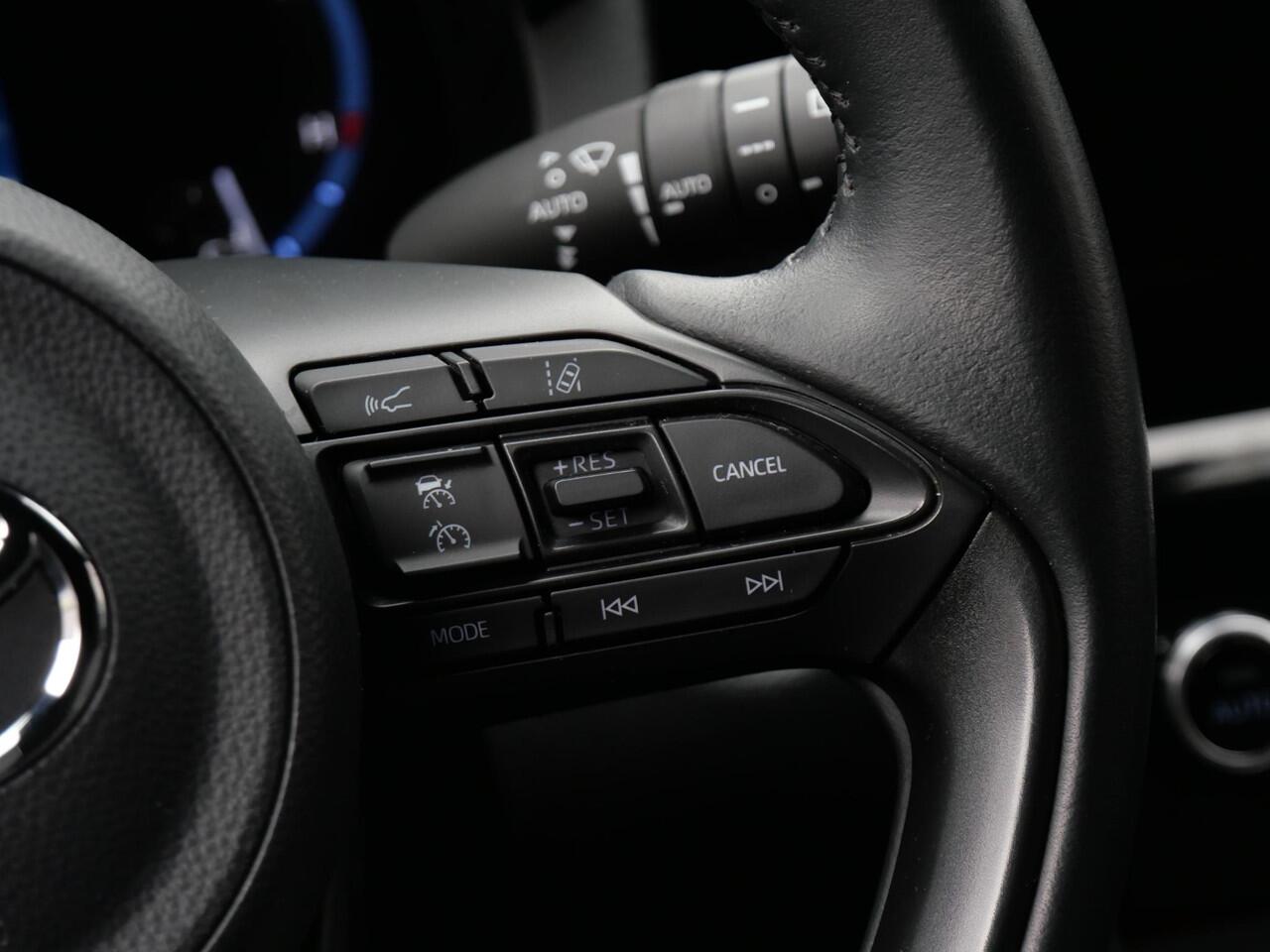 Toyota YARIS Cross 1.5 HYBRID FIRST EDITION/ NL-AUTO VAN 1STE EIGENAAR